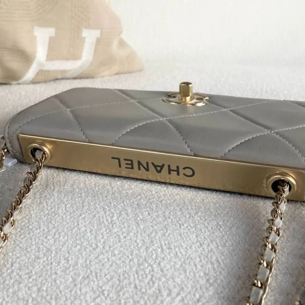 Chanel Women Pre-Loved Bag Very Good Condition